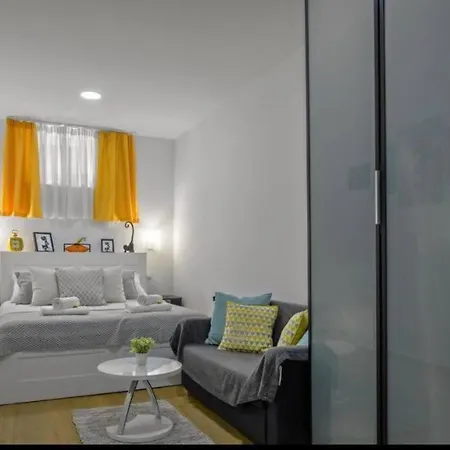 One Downtown Apartment Zagreb Exterior photo