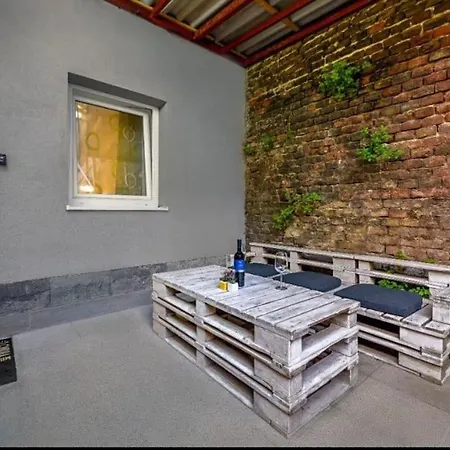 One Downtown Apartment Zagreb Exterior photo